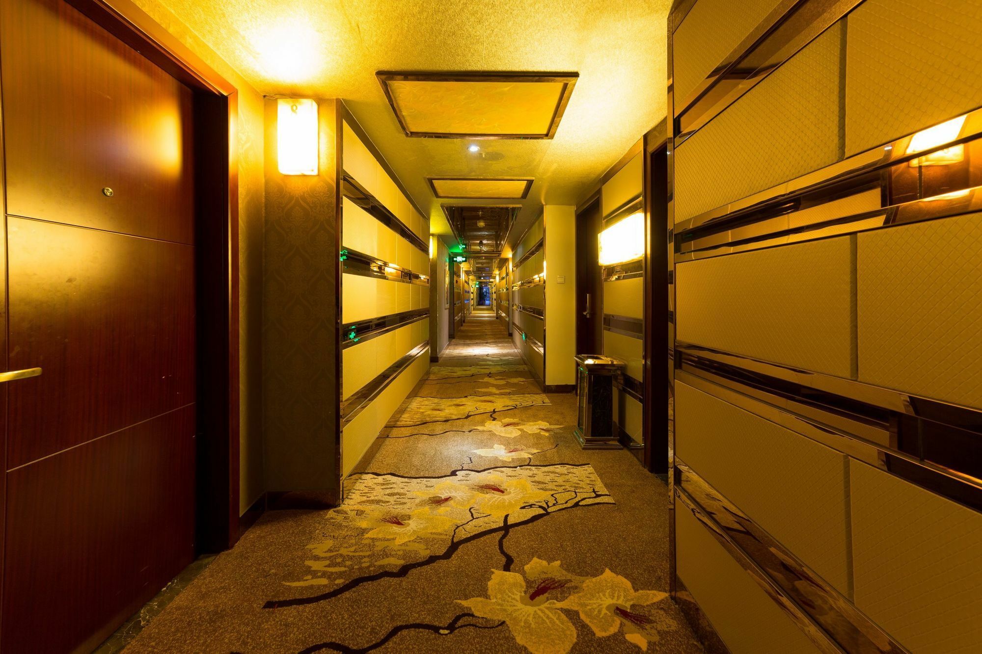 Rongle Business Hotel Yiwu  Eksteriør billede